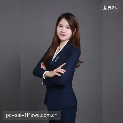 何雅静